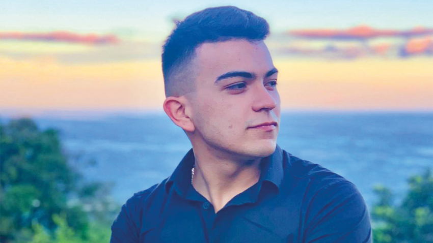 ELEVANDO SUEÑOS