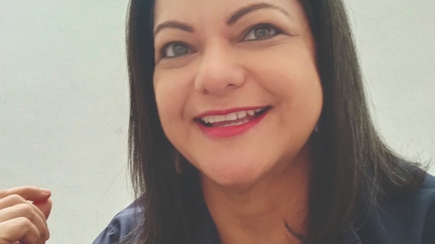 ¡ABRAZA TU ESENCIA…  ES TUYA!