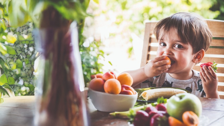 ALIMENTO PARA EL CORAZÓN DE TODOS  EN EL “COMEDOR BAMBINOS DEL PADRE PÍO”