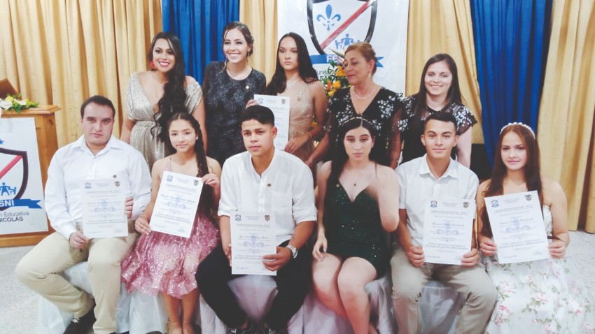 BECAS CENTENARIO: CADA SEMESTRE MÁS BENEFICIADOS