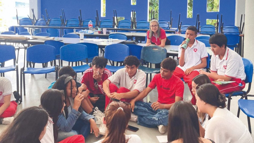 COMUNICAR PARA LA PAZ: UNA APUESTA POR EL LIDERAZGO JUVENIL EN LA CAPITAL MUSICAL DE COLOMBIA