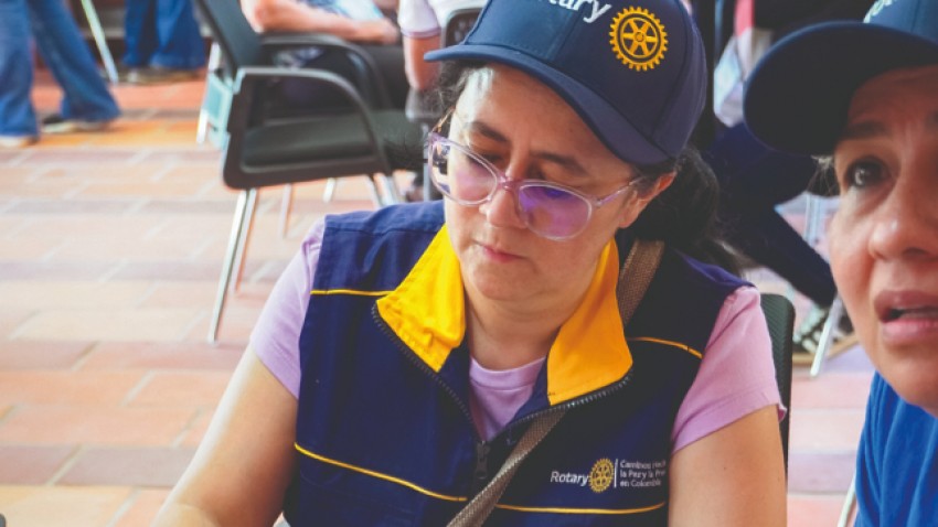 EX BECARIOS PRO PAZ - Y ACTIVADORES DE PAZ POSITIVA ACOMPAÑANDO EL PROYECTO DE GRAN ESCALA, “CAMINOS HACIA LA PAZ Y LA PROSPERIDAD EN COLOMBIA”