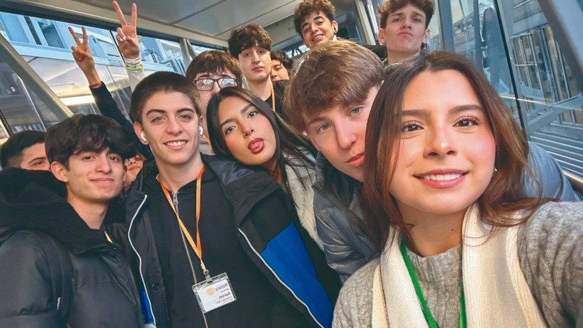 EXPERIENCIAS CON EL PROGRAMA DE INTERCAMBIO DE JÓVENES