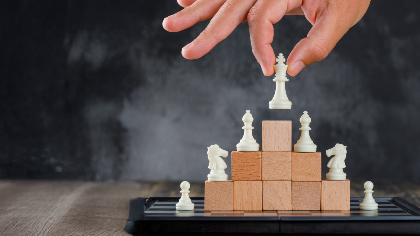 FORJANDO LÍDERES DEL FUTURO