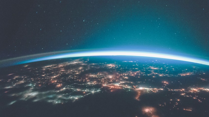 GENTE DE ACCIÓN EN TODO EL MUNDO