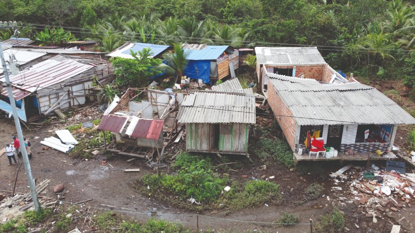 GUADUALITO: RECONSTRUIR UNA COMUNIDAD, RECONSTRUIR LA ESPERANZA