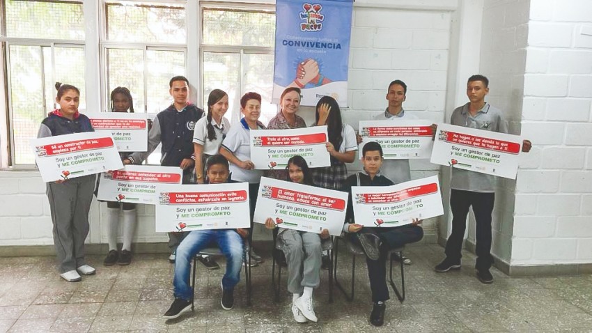 HAGAMOS LAS PACES DESDE LA ESCUELA
