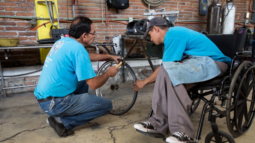 HAZ QUE RUEDE LA RUEDA