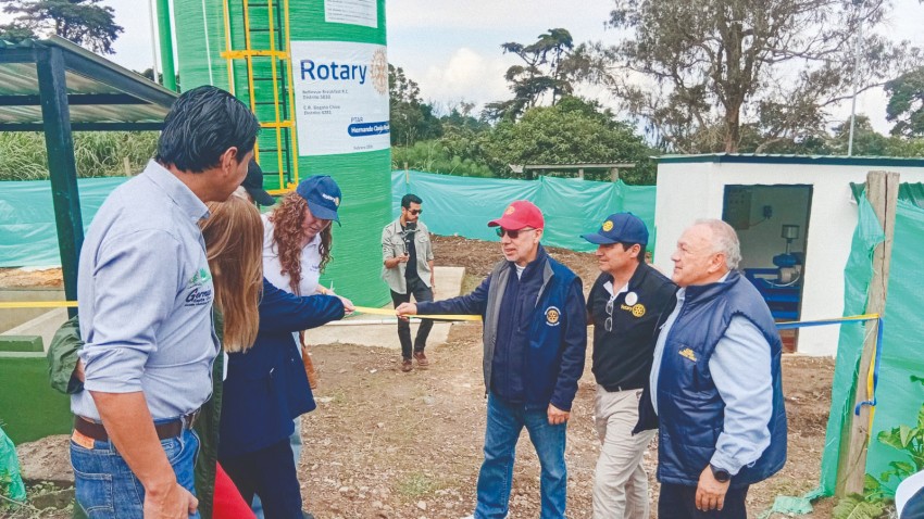 TRANSFORMANDO VIDAS A TRAVÉS DEL AGUA: UN PROYECTO QUE GENERA SALUD Y ESPERANZA.